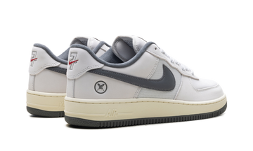 NIKE SB AIR FORCE 1 LOW YUTO HORIGOME WHITE IRON GREY