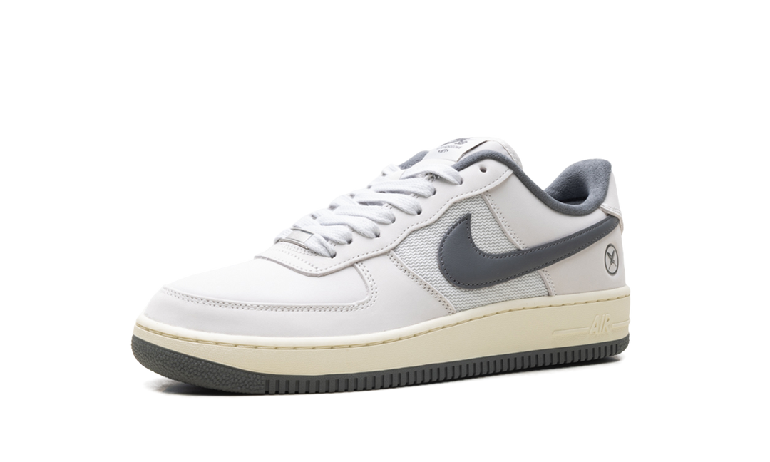 NIKE SB AIR FORCE 1 LOW YUTO HORIGOME WHITE IRON GREY