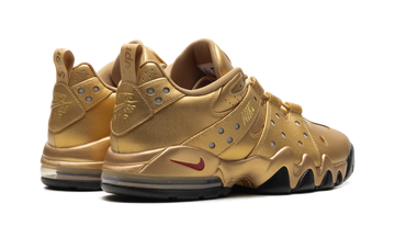 NIKE SB AIR MAX 2 CB '94 LOW SUPREME METALLIC GOLD — Stock