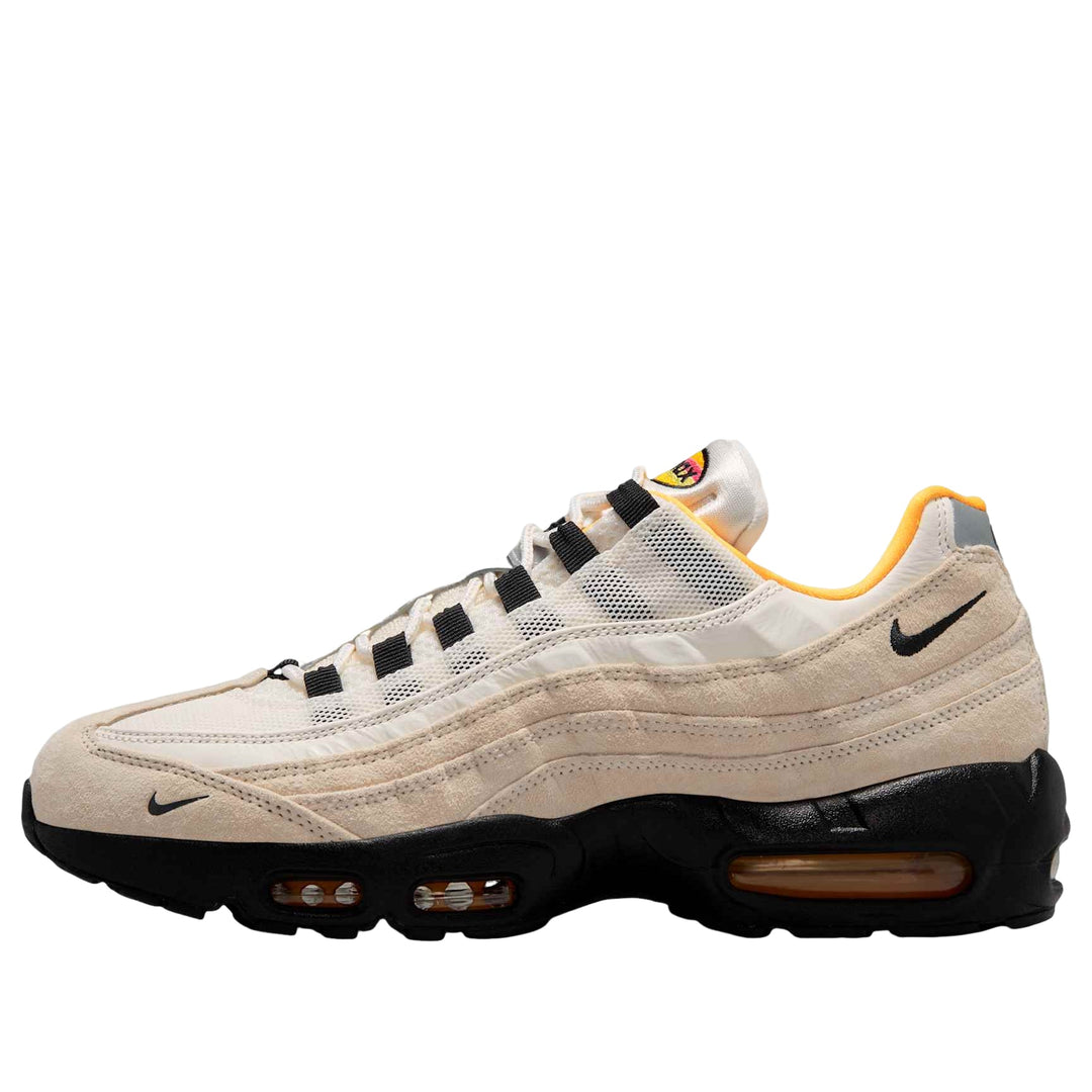 NIKE SB AIR MAX 95 WORLD CUP PACK SAIL — Stock