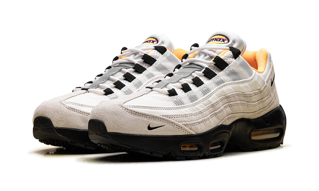 NIKE SB AIR MAX 95 WORLD CUP PACK SAIL — Stock