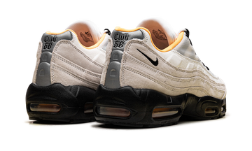 NIKE SB AIR MAX 95 WORLD CUP PACK SAIL — Stock