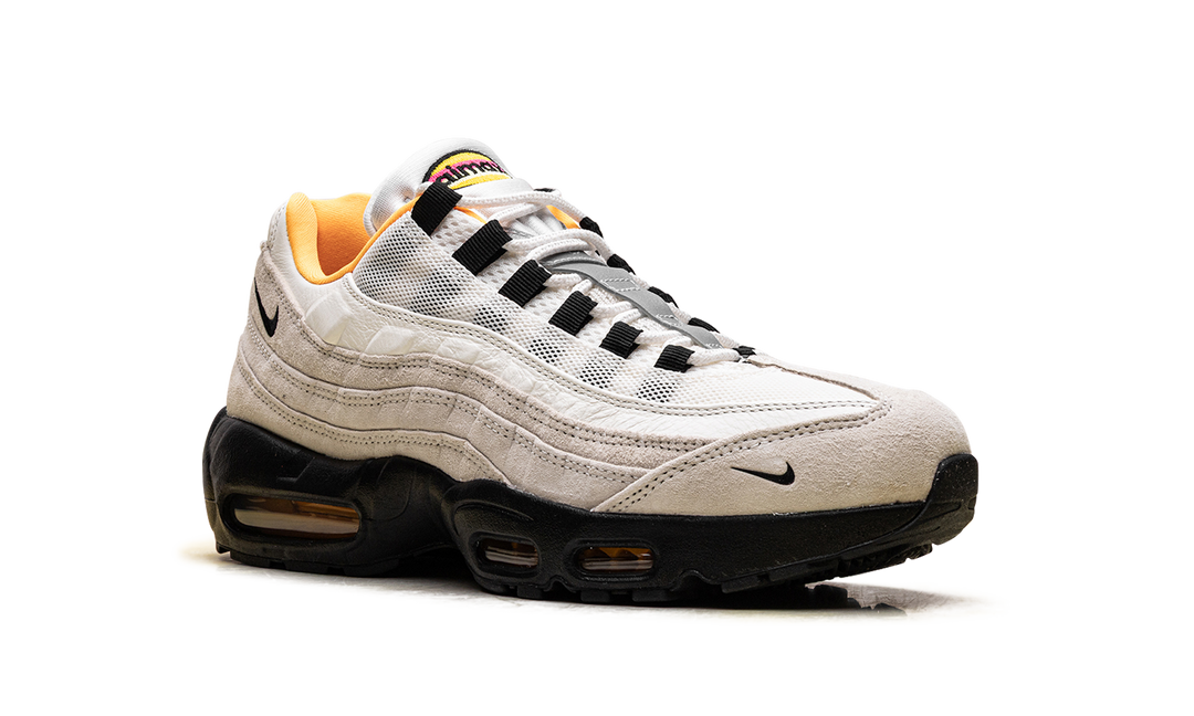 NIKE SB AIR MAX 95 WORLD CUP PACK SAIL — Stock
