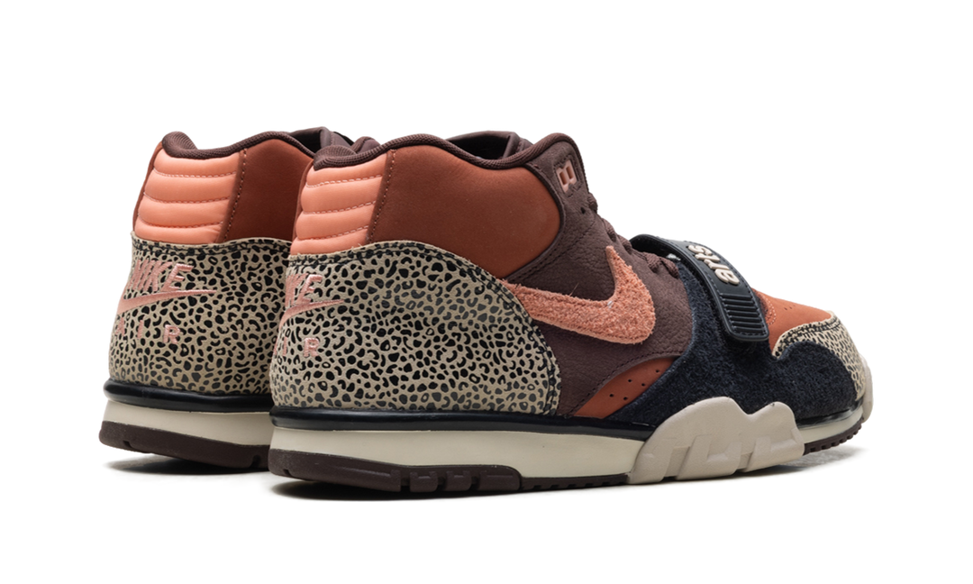 NIKE SB AIR TRAINER 1 ARTS-REC LIMESTONE