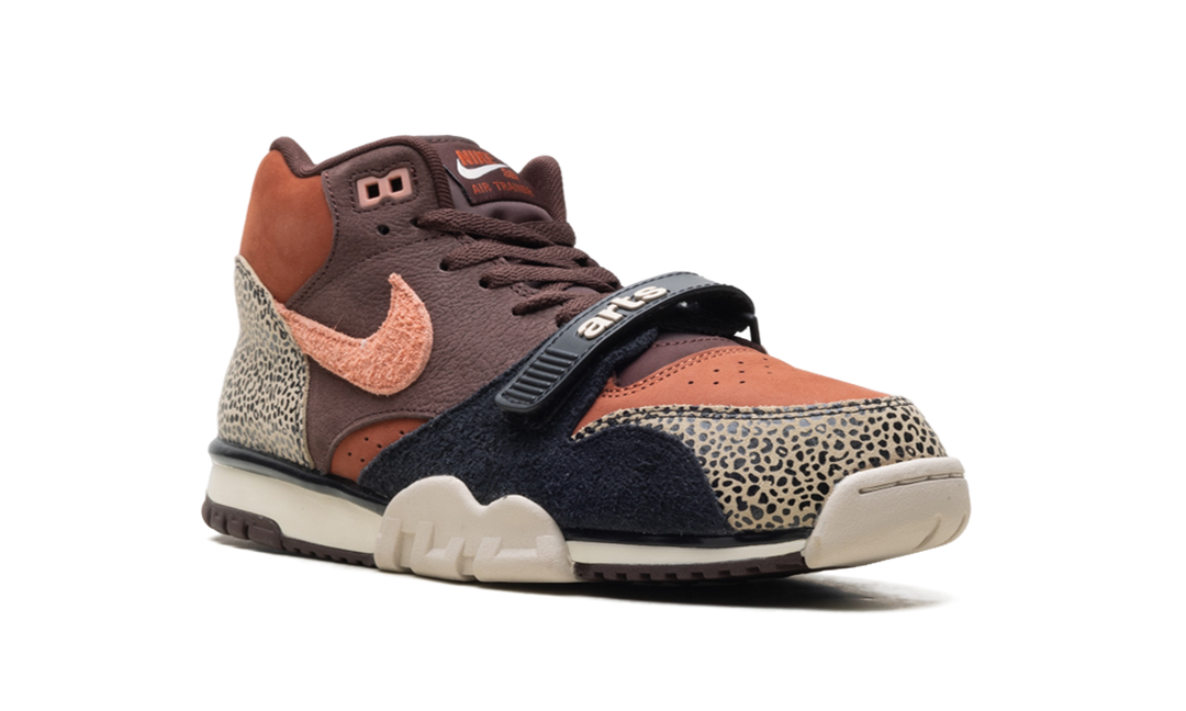 NIKE SB AIR TRAINER 1 ARTS-REC LIMESTONE
