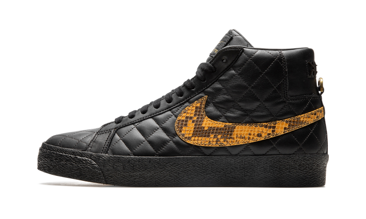 NIKE SB BLAZER MID X SUPREME BLACK
