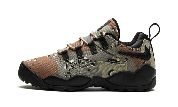 NIKE SB DARWIN LOW SUPREME DESERT CAMO — Stock 