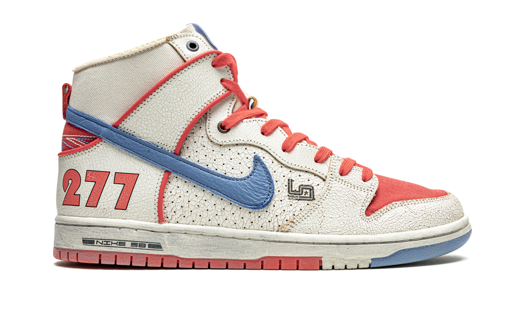 NIKE SB DUNK HIGH ISHOD WAIR X MAGNUS WALKER