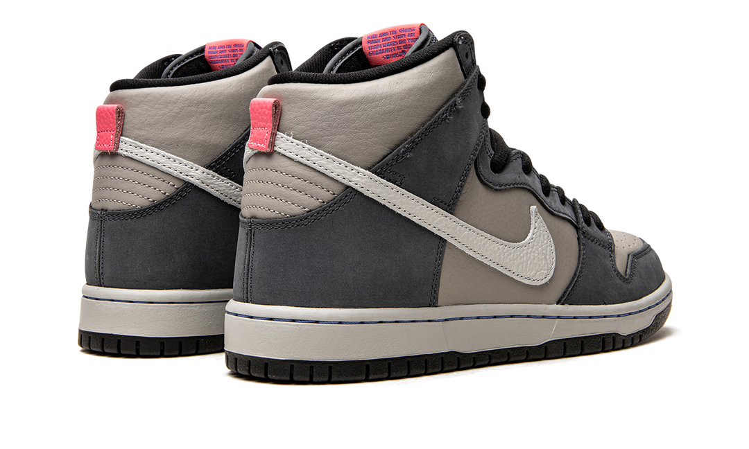 NIKE SB DUNK HIGH MEDIUM GREY