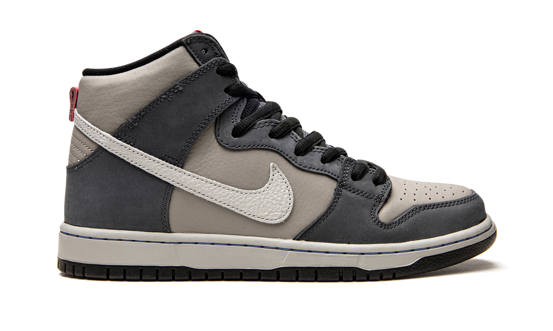 NIKE SB DUNK HIGH MEDIUM GREY