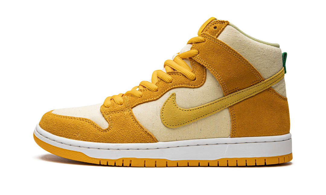 NIKE DUNK HIGH PRO SB &