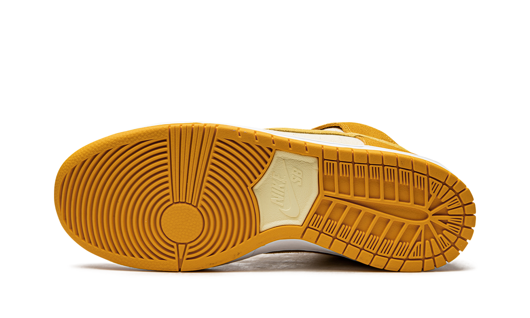 NIKE DUNK HIGH PRO SB &