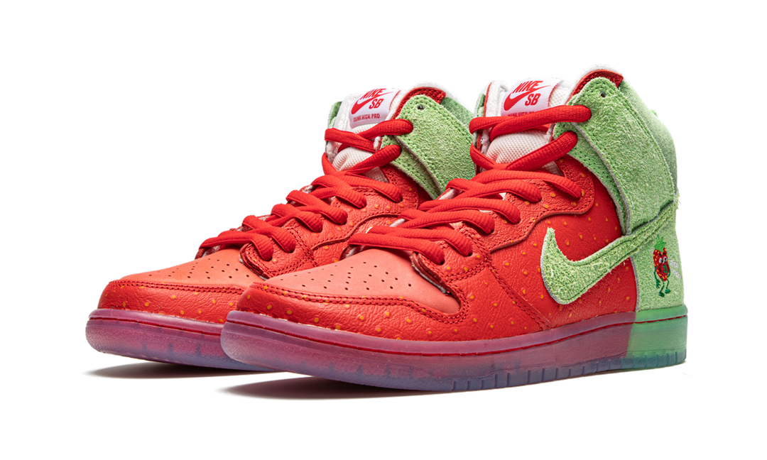 NIKE SB DUNK HIGH STRAWBERRY COUGH