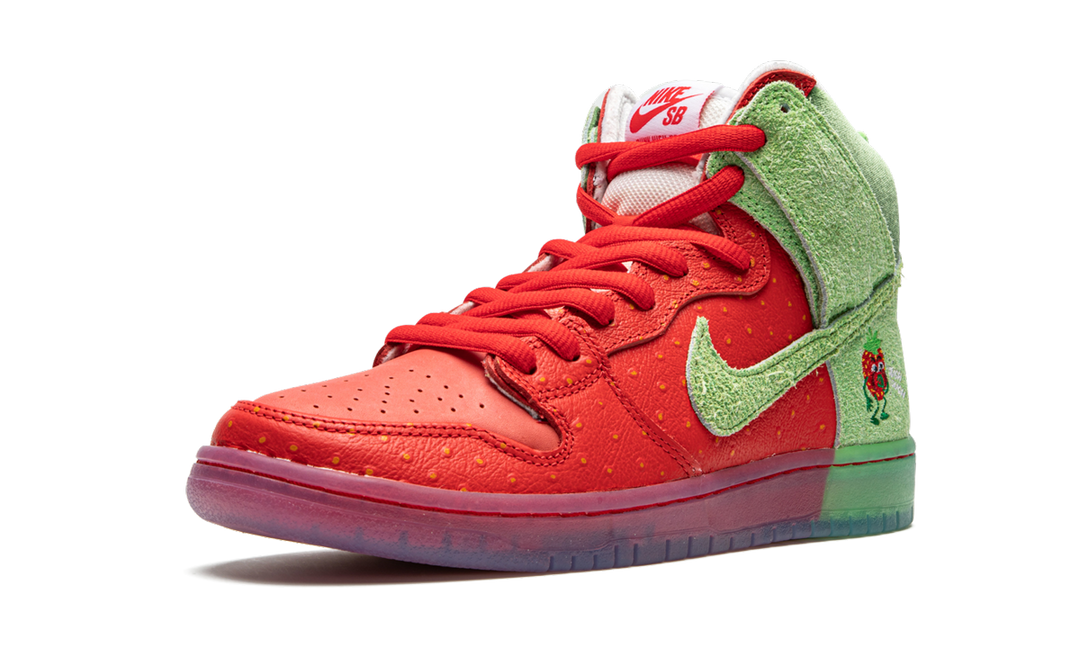 NIKE SB DUNK HIGH STRAWBERRY COUGH