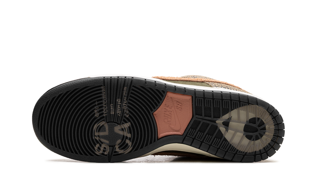 NIKE SB DUNK LOW ARTS-REC