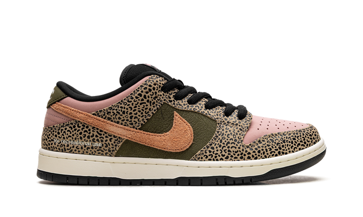 NIKE SB DUNK LOW ARTS-REC