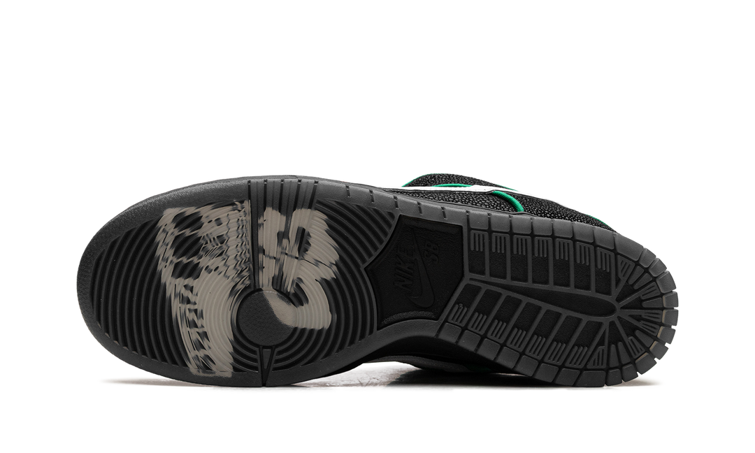 NIKE SB DUNK LOW BRONX GIRLS SKATE