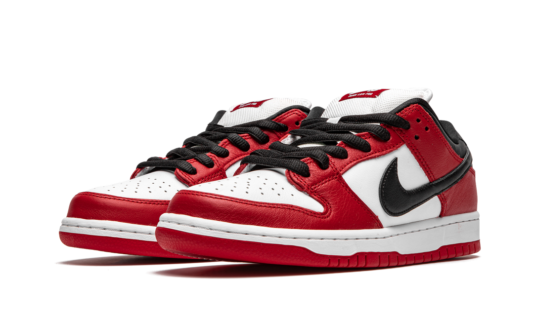 NIKE SB DUNK LOW CHICAGO