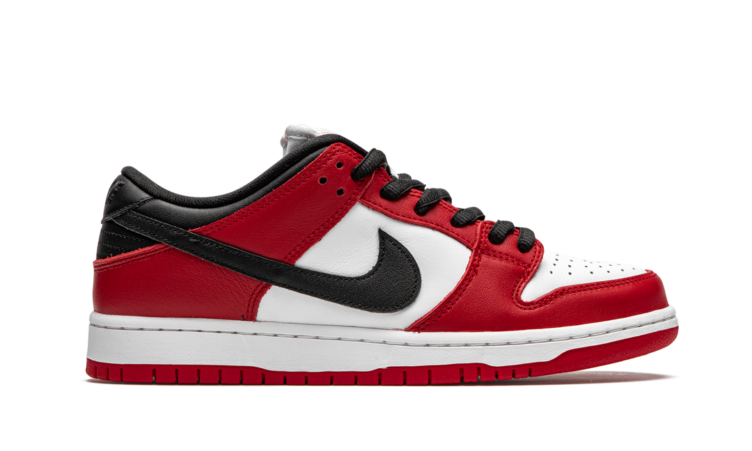 NIKE SB DUNK LOW CHICAGO