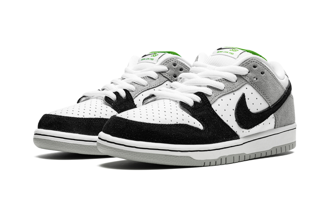 NIKE SB DUNK LOW CHLOROPHYLL