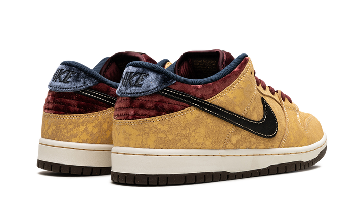 NIKE SB DUNK LOW CITY OF CINEMA
