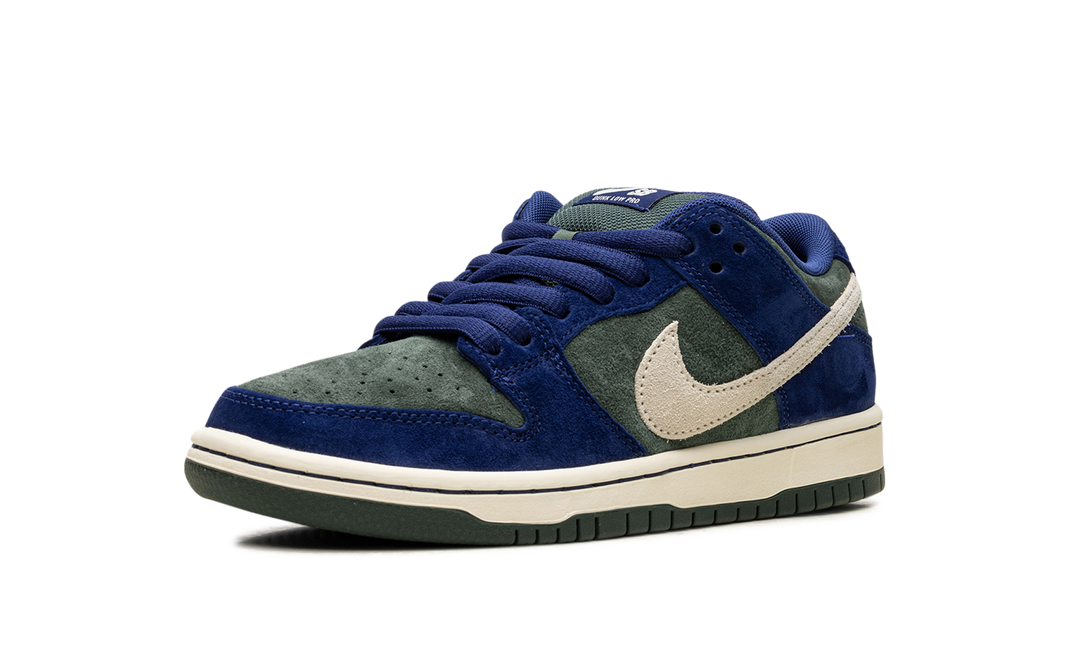 NIKE SB DUNK LOW DEEP ROYAL BLUE