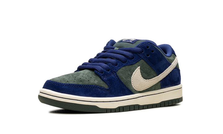 NIKE SB DUNK LOW DEEP ROYAL BLUE