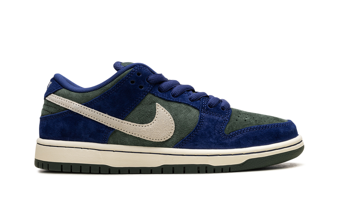 NIKE SB DUNK LOW DEEP ROYAL BLUE