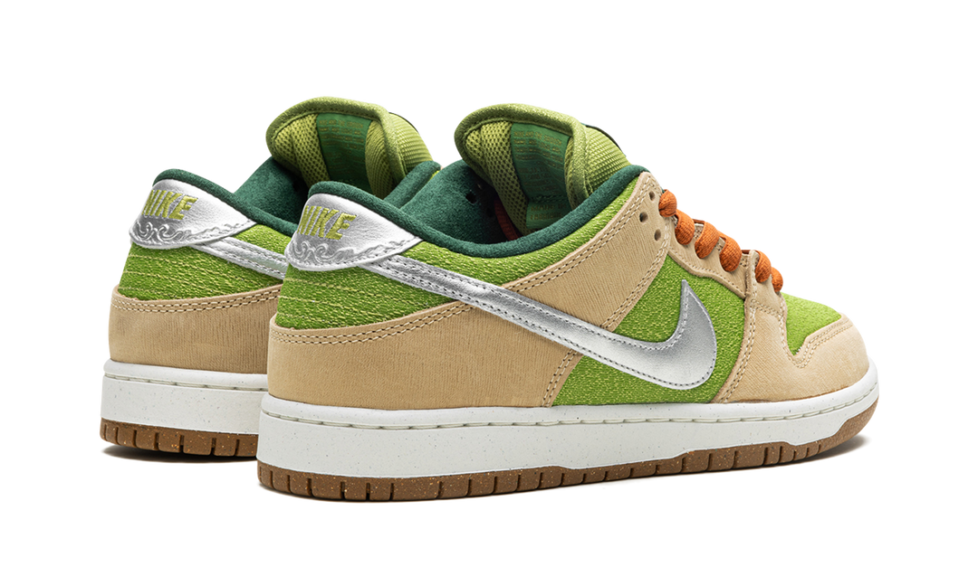 NIKE SB DUNK LOW ESCARGOT