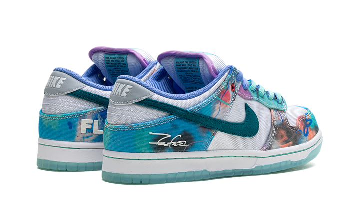 NIKE SB DUNK LOW FUTURA LABORATORIES BLEACHED AQUA