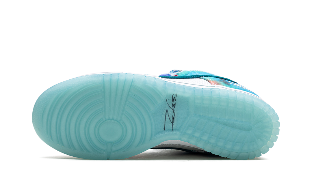 NIKE SB DUNK LOW FUTURA LABORATORIES BLEACHED AQUA