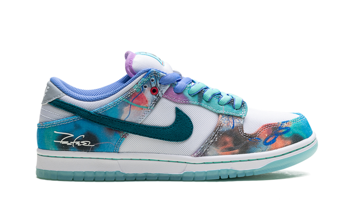 NIKE SB DUNK LOW FUTURA LABORATORIES BLEACHED AQUA