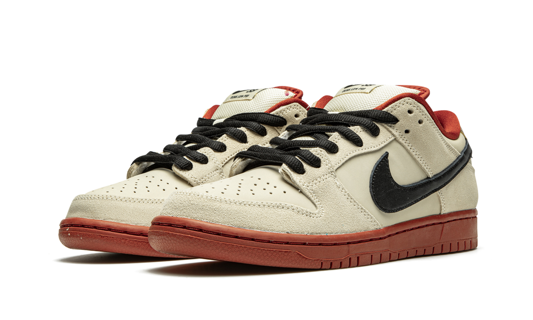 NIKE SB DUNK LOW HENNESSY