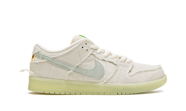 NIKE SB DUNK LOW MUMMY