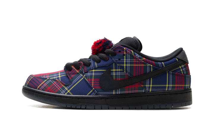 NIKE SB DUNK LOW NARDWUAR