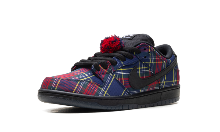 NIKE SB DUNK LOW NARDWUAR