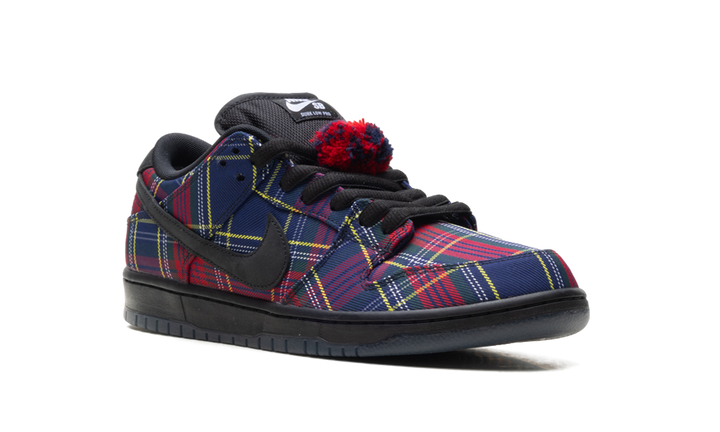 NIKE SB DUNK LOW NARDWUAR