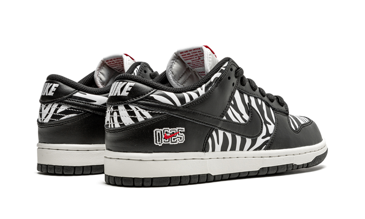 NIKE SB DUNK LOW OG QS QUARTERSNACKS ZEBRA