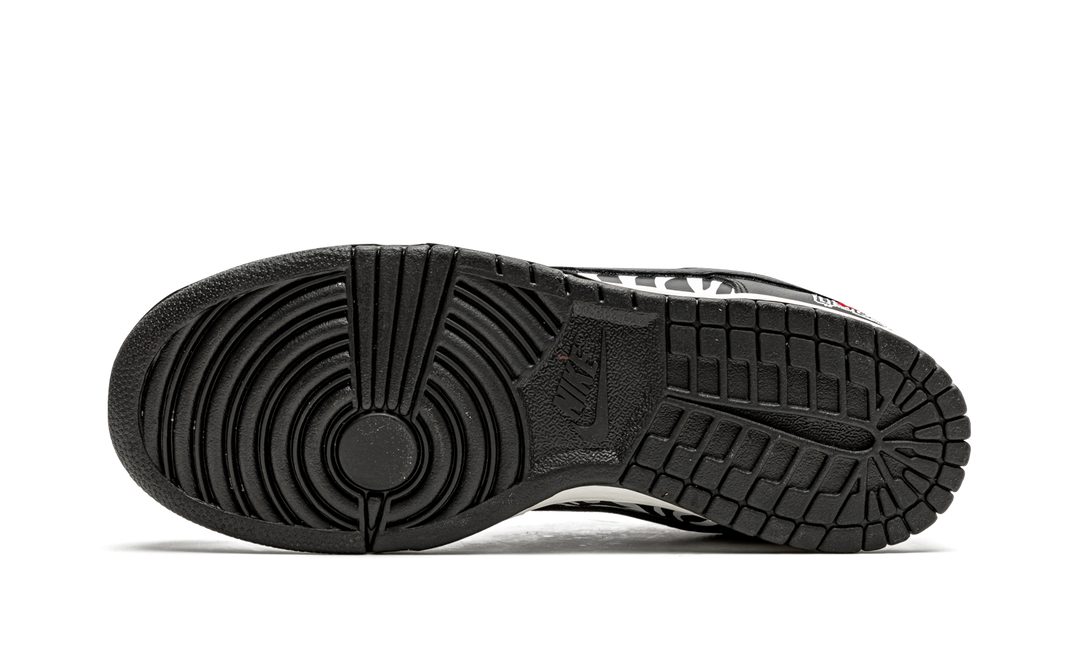 NIKE SB DUNK LOW OG QS QUARTERSNACKS ZEBRA