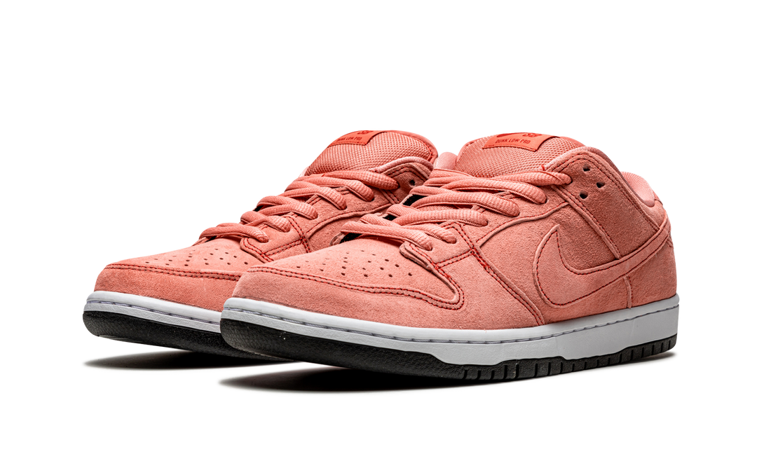NIKE SB DUNK LOW PINK PIG