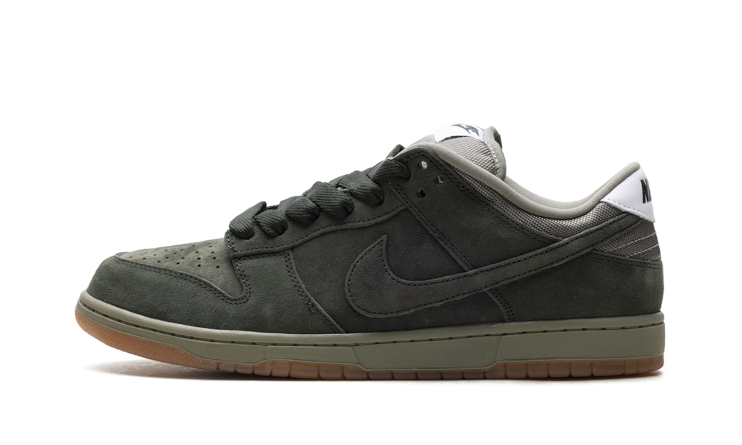 NIKE SB DUNK LOW PRO B SEQUOIA — Stock 