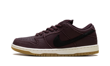 NIKE SB DUNK LOW PRO 'BURGUNDY CRUSH' — Stock