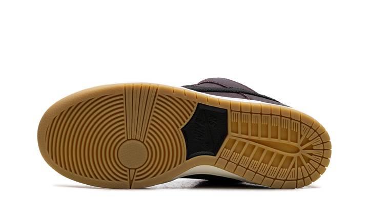 NIKE SB DUNK LOW PRO &