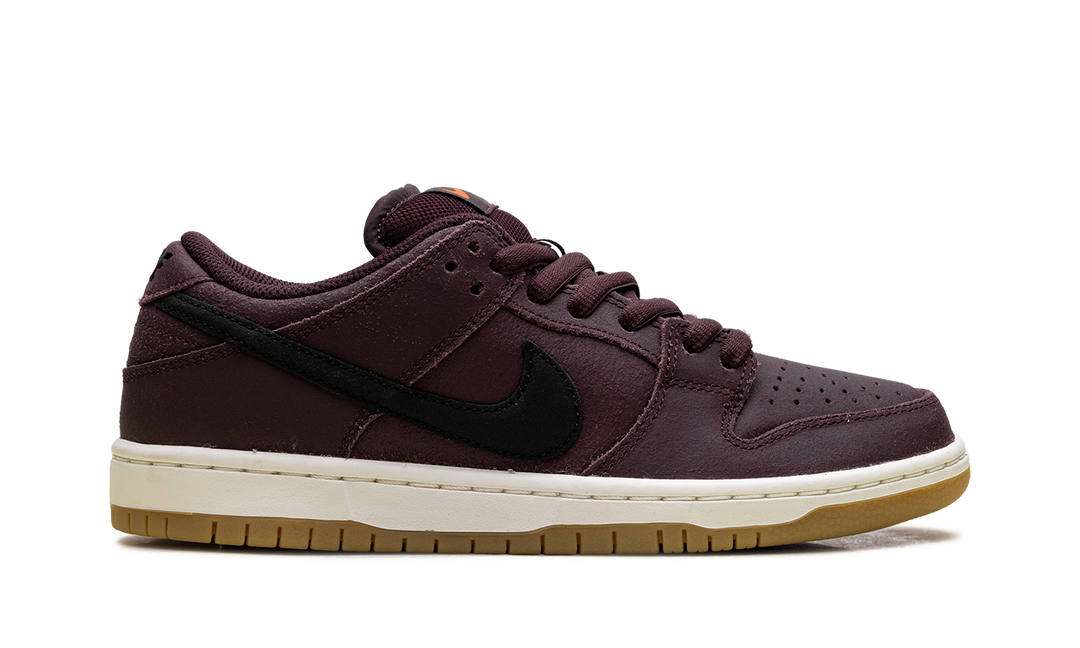 NIKE SB DUNK LOW PRO &