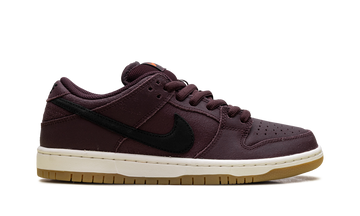NIKE SB DUNK LOW PRO 'BURGUNDY CRUSH' — Stock