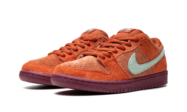 NIKE SB DUNK LOW PRO MYSTIC RED