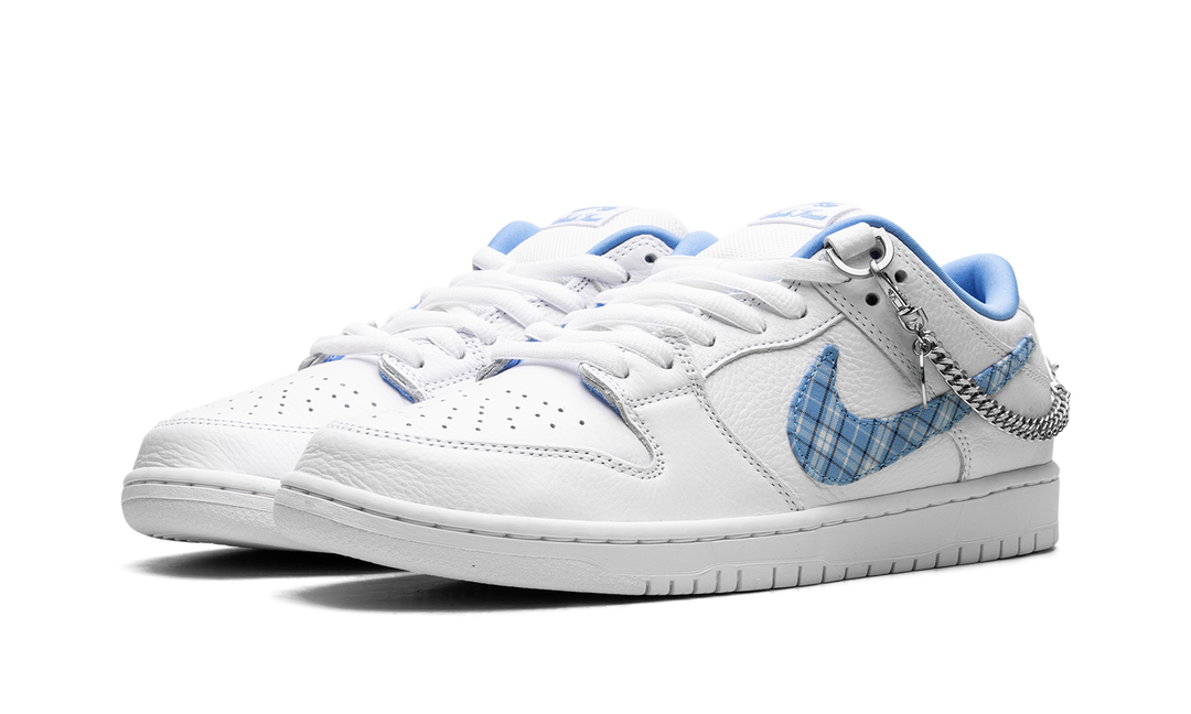 NIKE SB DUNK LOW PRO NICOLE HAUSE