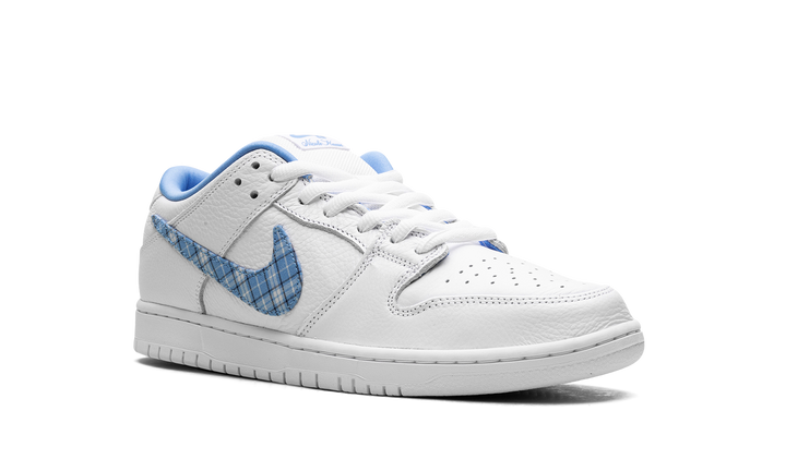 NIKE SB DUNK LOW PRO NICOLE HAUSE