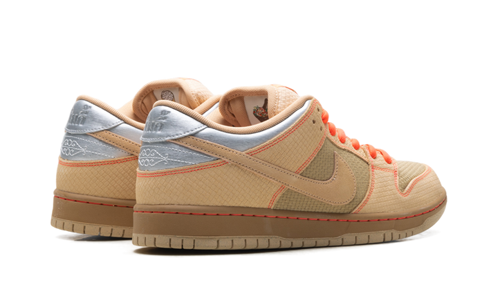 NIKE SB DUNK LOW PRO SOM TUM CANVAS AND PARACHUTE BEIGE