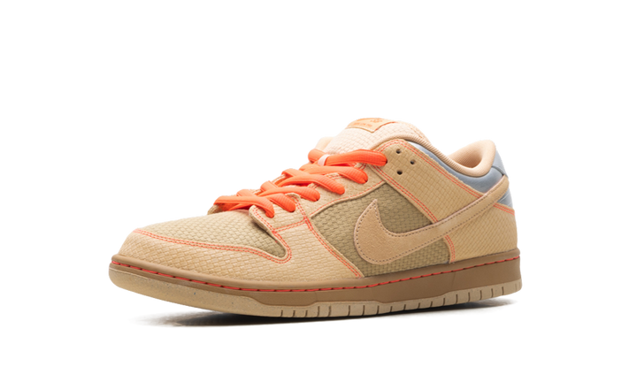 NIKE SB DUNK LOW PRO SOM TUM CANVAS AND PARACHUTE BEIGE